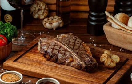 Aprenda a fazer churrasco para impressionar seus amigos!