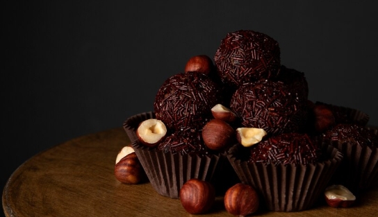 Como fazer brigadeiros gourmet e lucrar com vendas