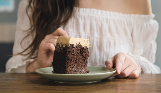 Aprenda 25 receitas de bolos deliciosos low carb
