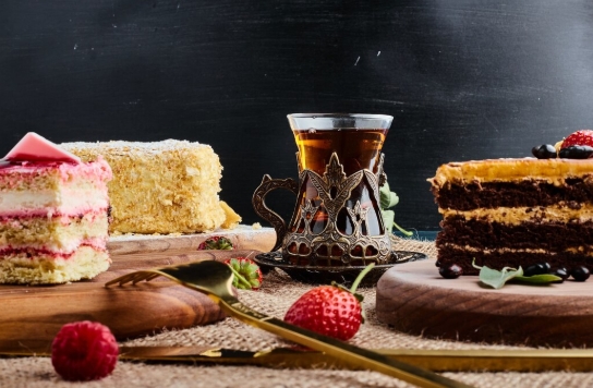 🍰 700 Receitas de Bolos, Tortas e Sobremesas: Descubra o Segredo das Confeiteiras que Mais Vendem no Brasil!